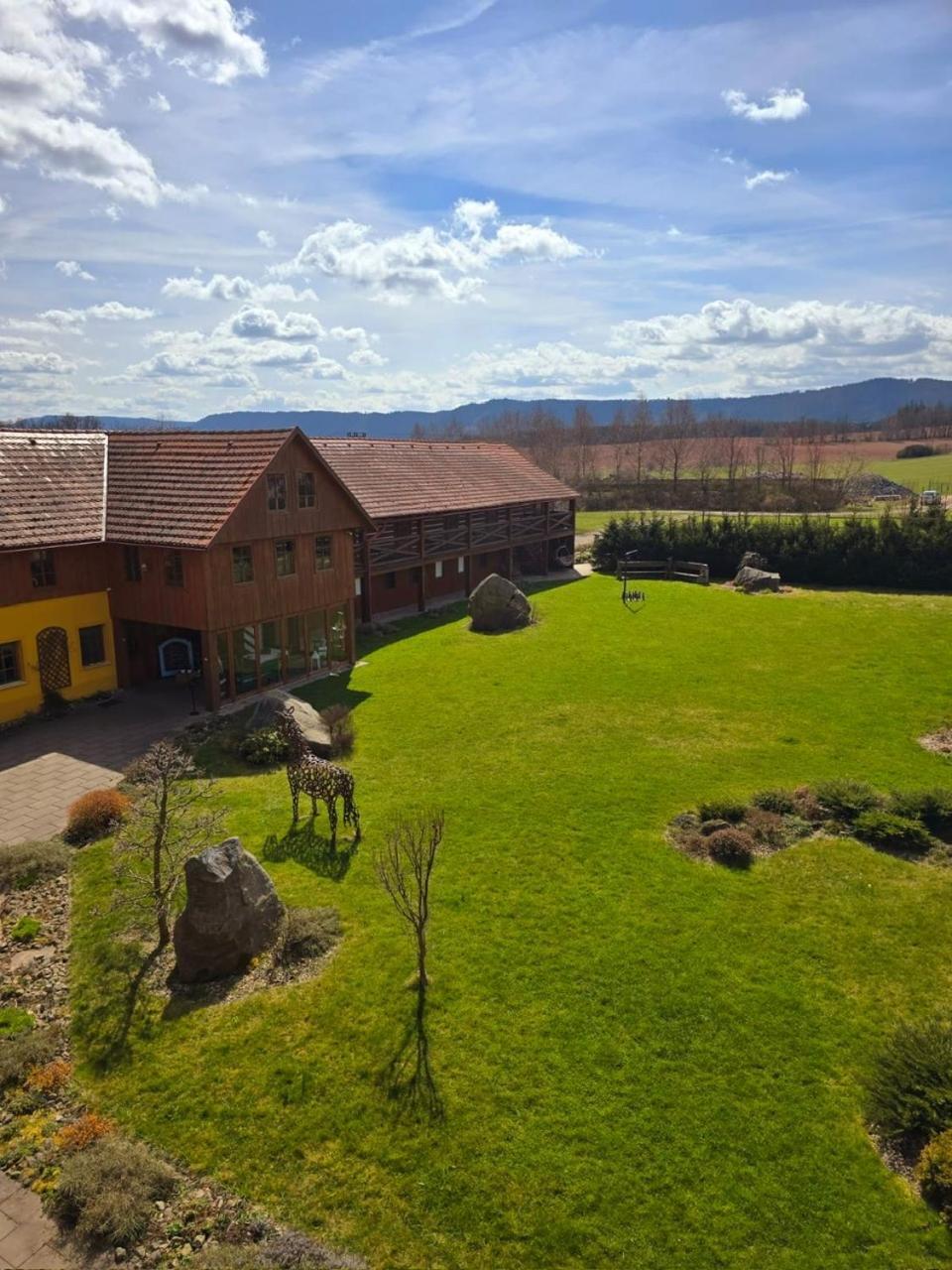 Penzion Jízdárna Hejtmánkovice Broumov Esterno foto